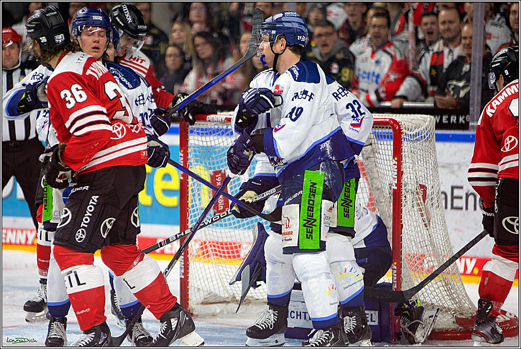 PENNY DEL; Koelner Haie- Straubing Tigers; Koeln, 28.12.2022